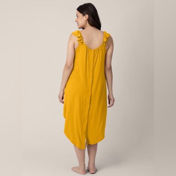 NEVER WORN Ruffle Strap Labor & Delivery Gown in Honey color size XS/S - Picture 4 of 12